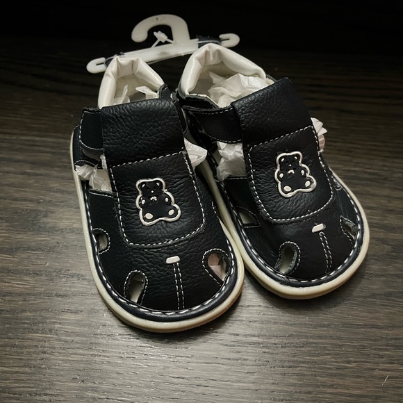 Baby boy sandals from Italy sz 3 NWT - Picture 3 of 4